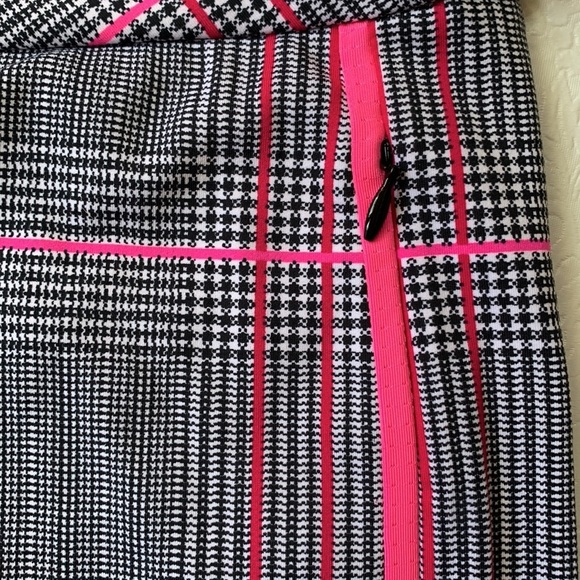 Tail Parisian Plaid Pull-On Capri Golf Pants NWT Size 6 - Picture 4 of 6